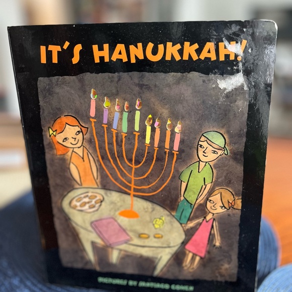 Hanukkah Candles with Menorah 🕎 and Book - Picture 3 of 8